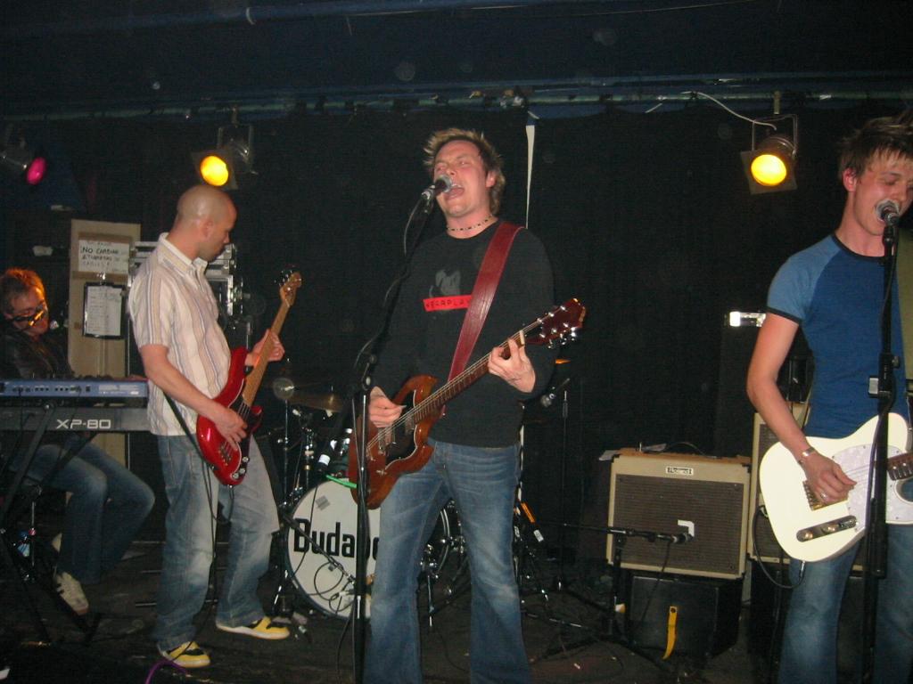 139-3937_IMG