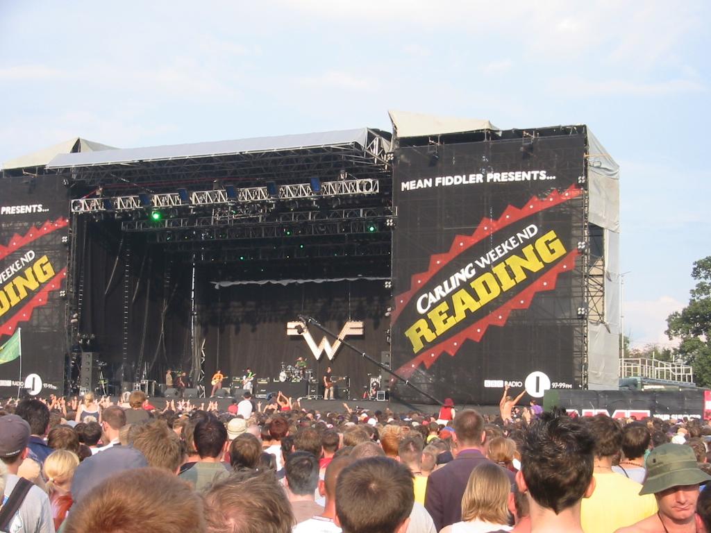 107-0711_IMG_Weezer