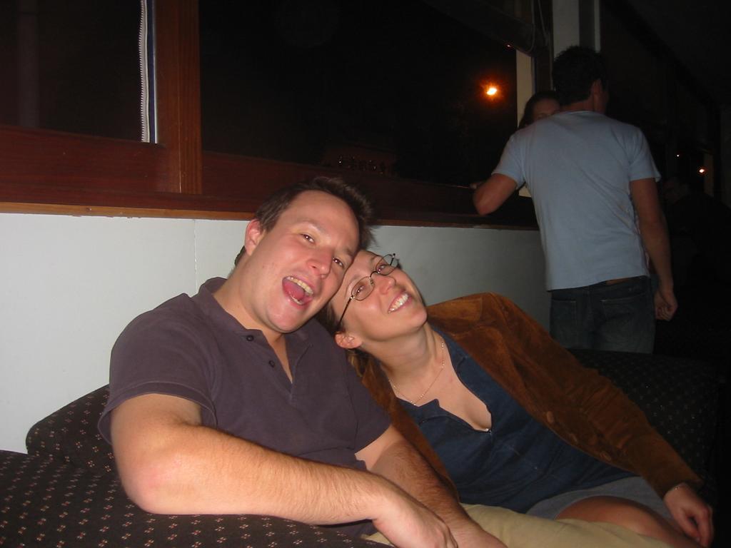 190-9042_IMG
