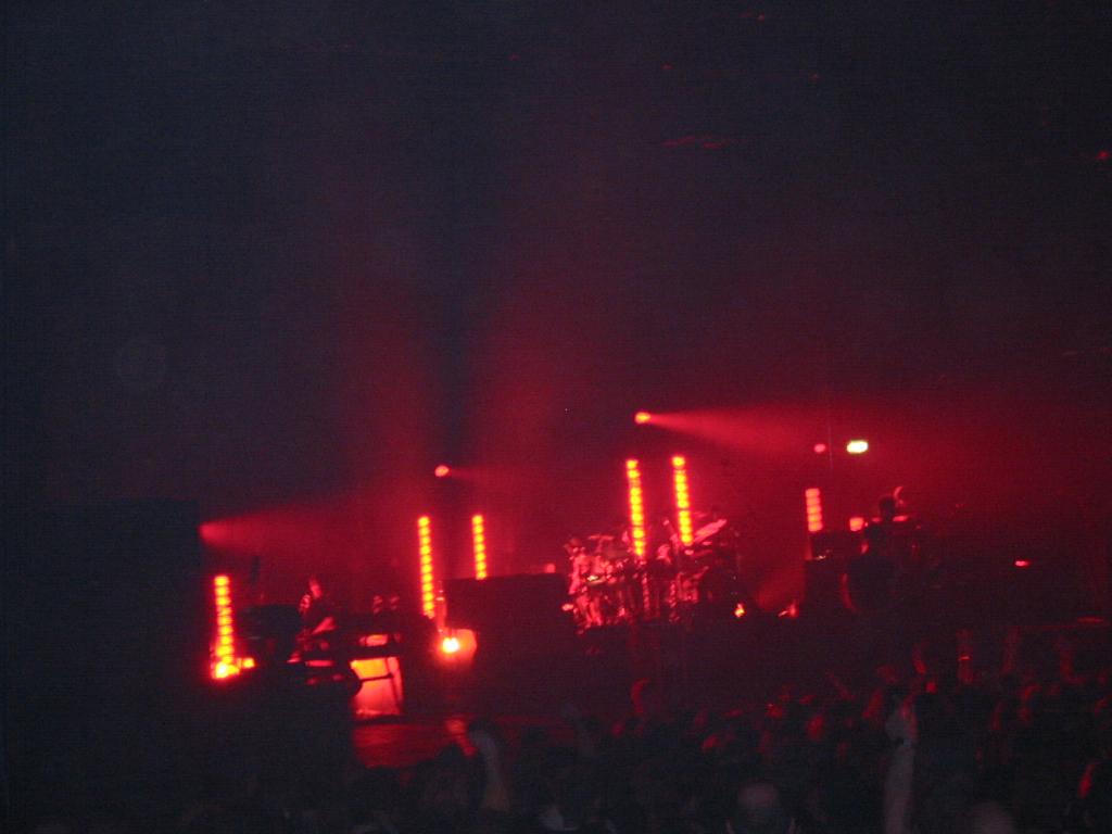 140-4004_IMG