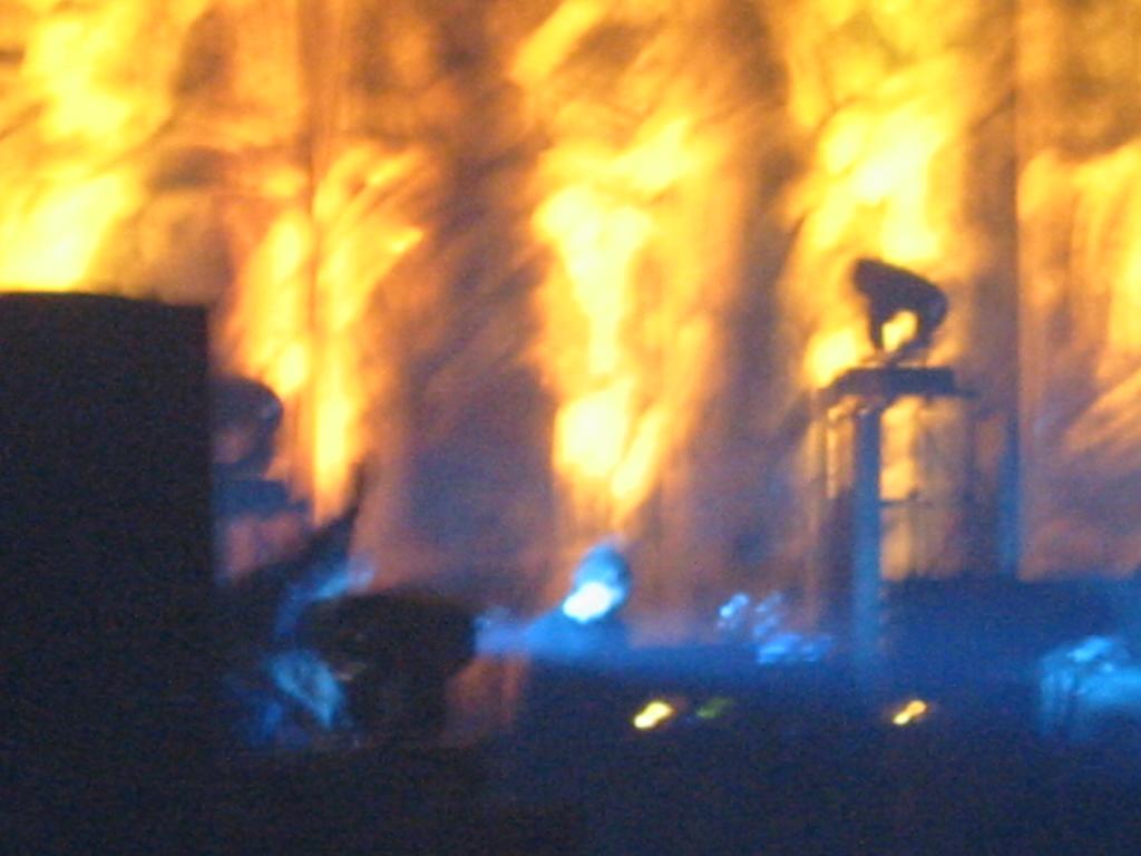 140-4013_IMG