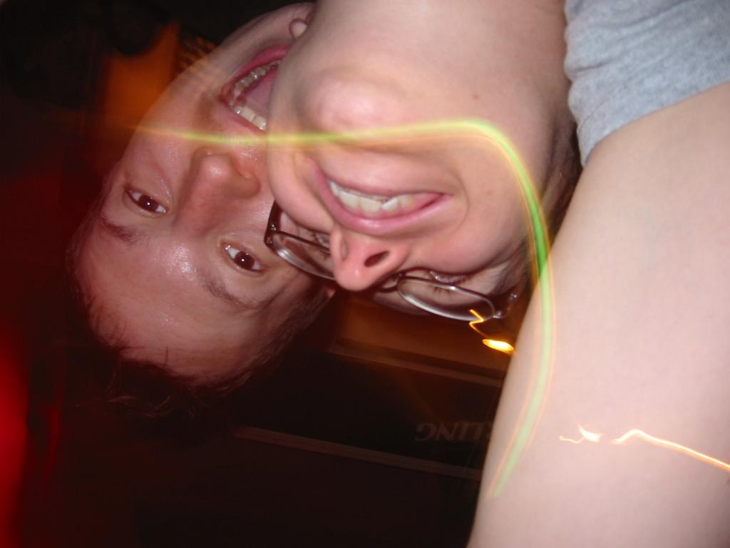 140-4077_IMG