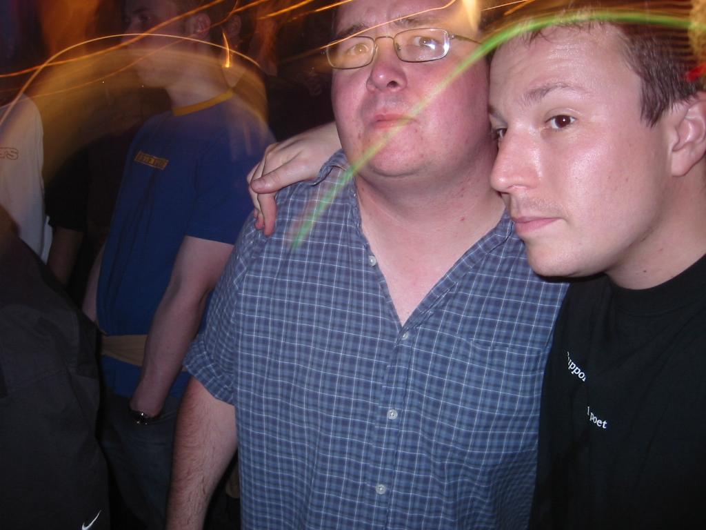 140-4081_IMG