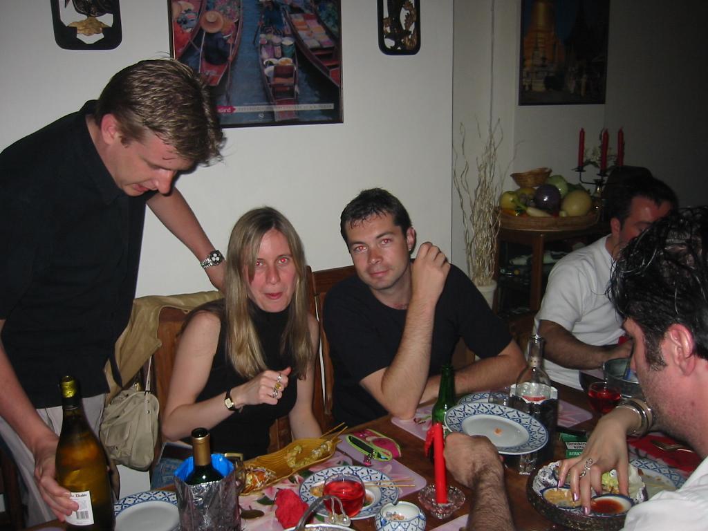 143-4374_IMG