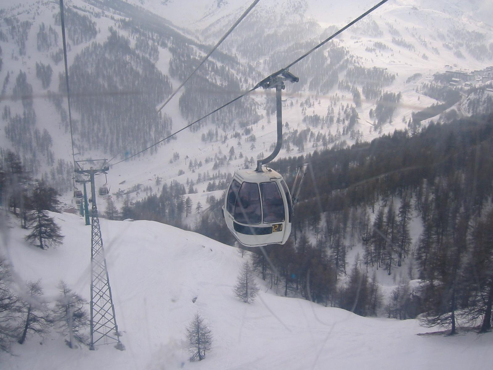 107-0748_IMG