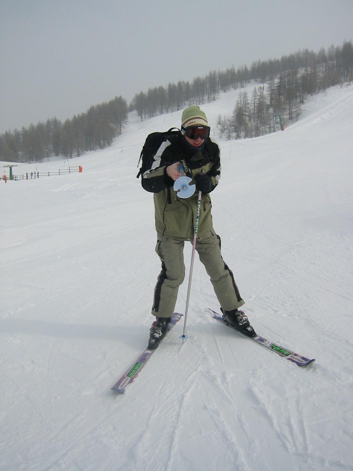 107-0749_IMG